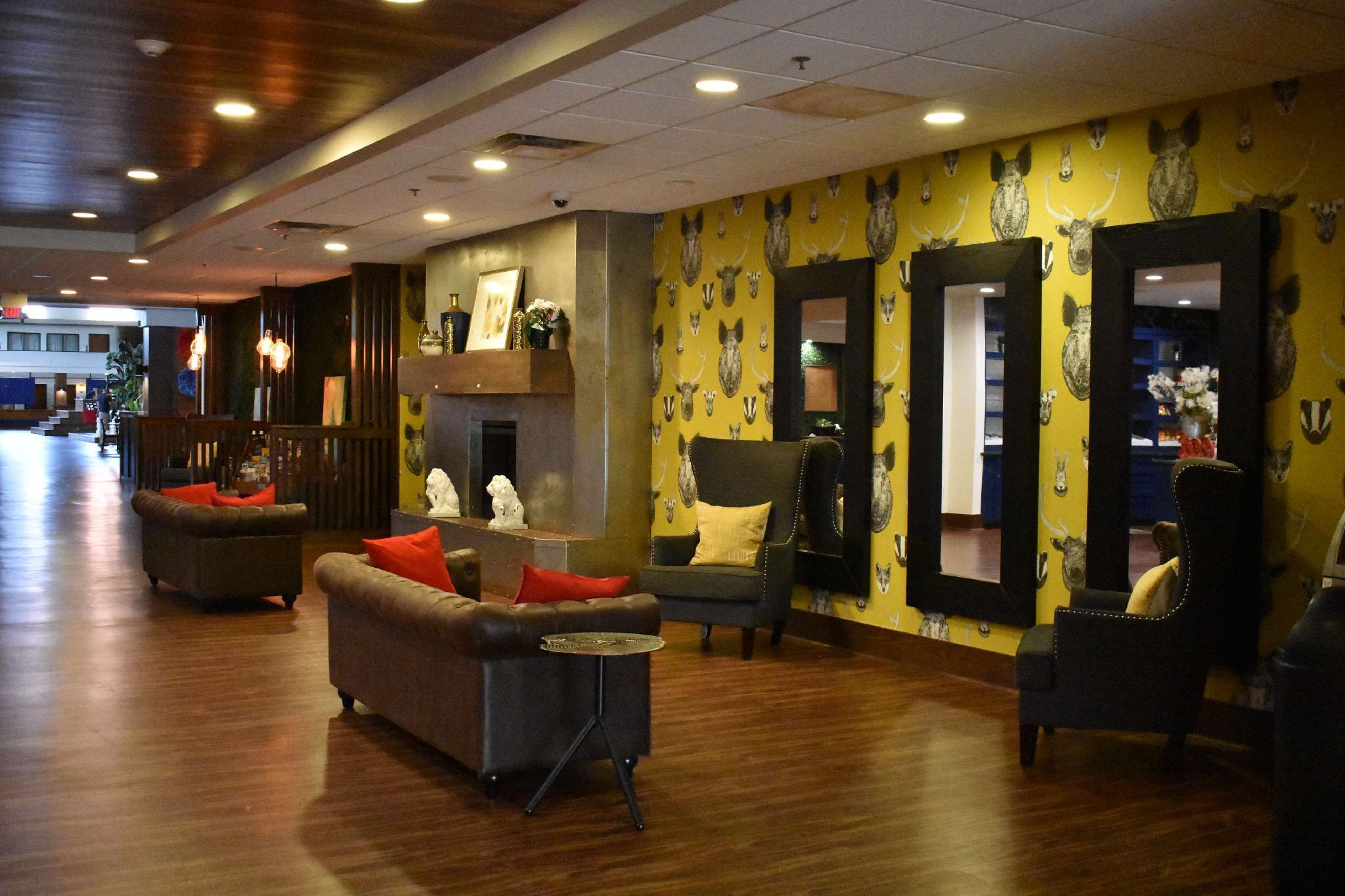 Hotel Ramada Plaza By Wyndham Omaha Exterior foto