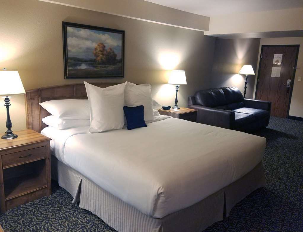 Hotel Ramada Plaza By Wyndham Omaha Habitación foto